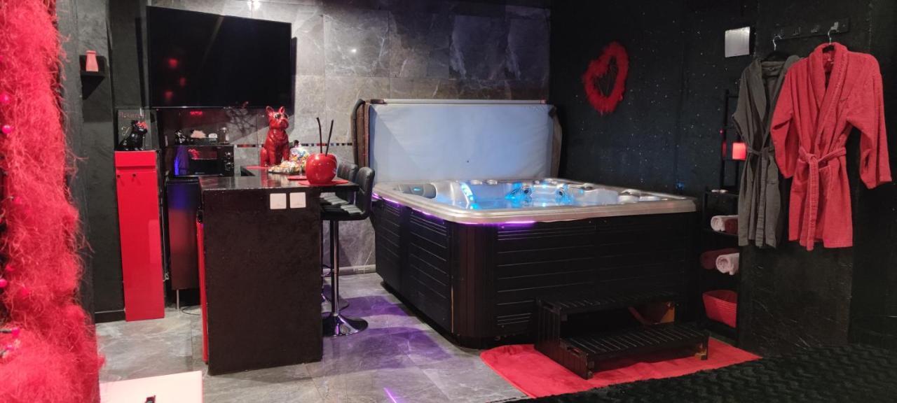 Loft Romantique Hammam Spa Privatif Playroom Grenoble Exterior foto
